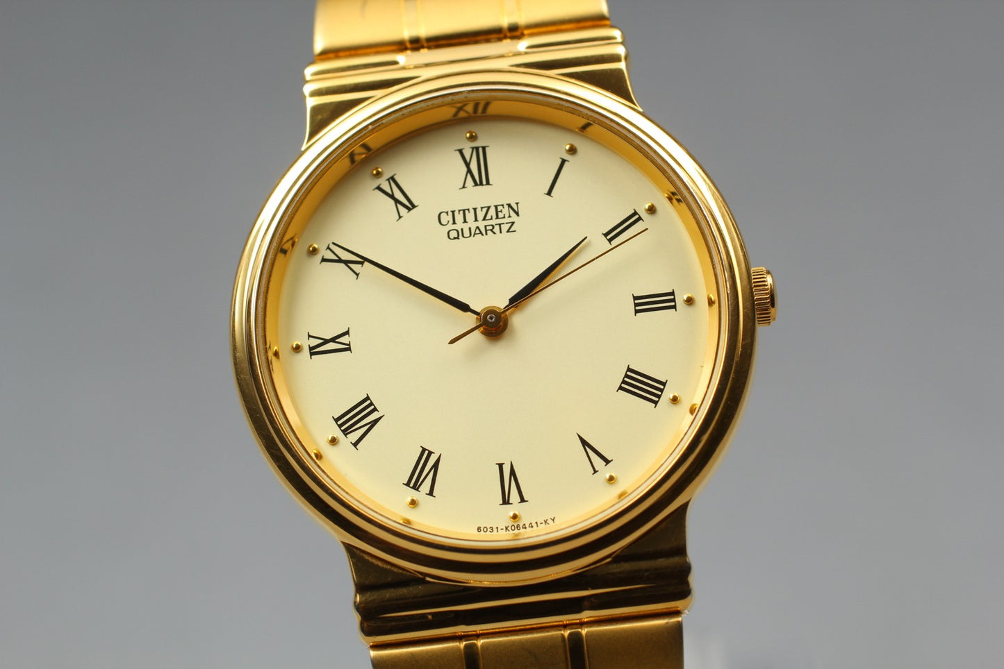 Vtg.1984 [N MINT] CITIZEN 6030-914147 30mm Roman Gold Quartz Men's Watch JAPAN