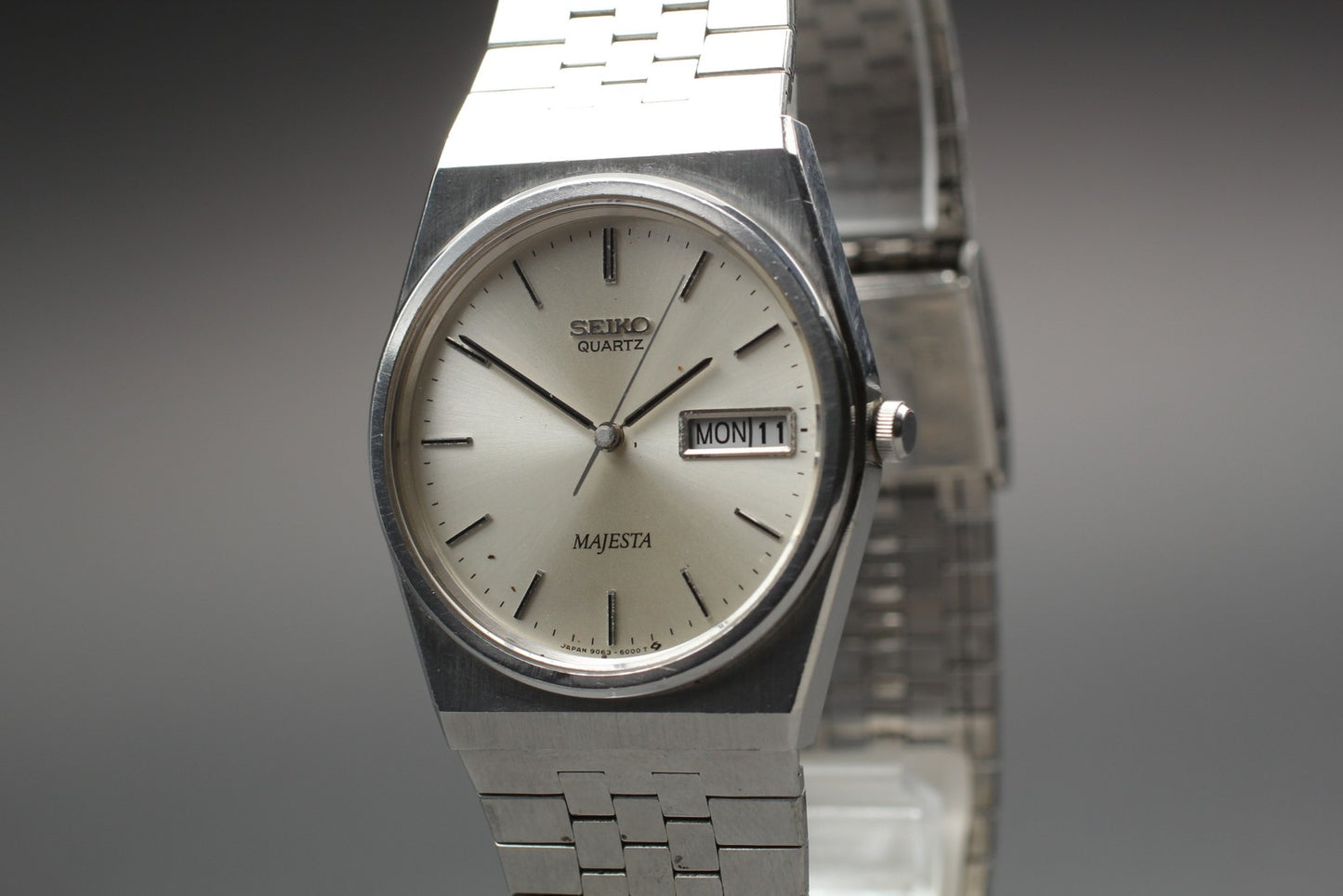 Vyg.1983 [N MINT] SEIKO MAJESTA 9063-6000 Day/Date 31mm Quartz Men's Watch JAPAN