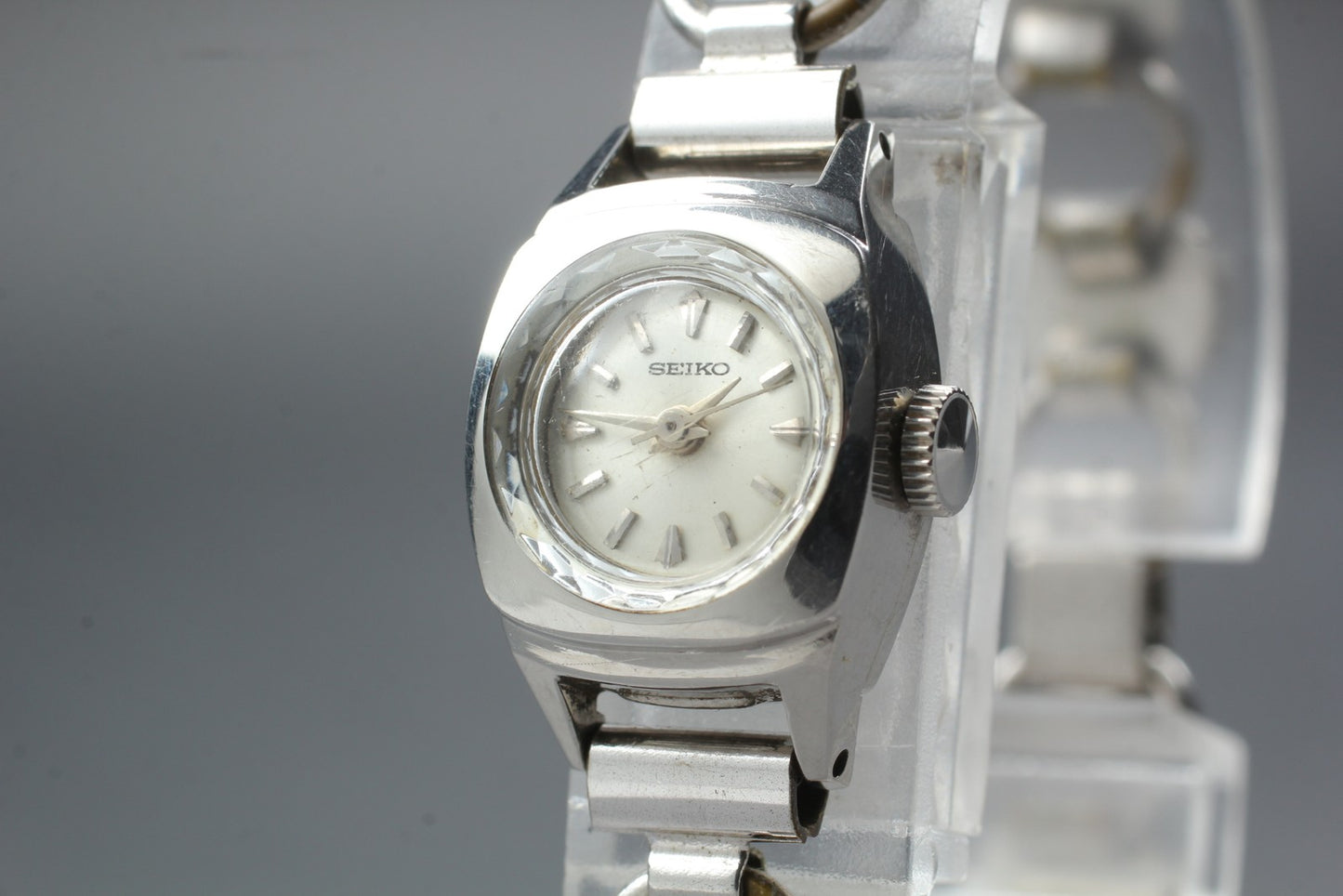 Vtg.1974 [N MINT] SEIKO 29-703 Cut-Glass 15mm Bracelet Manual Ladies Watch JAPAN