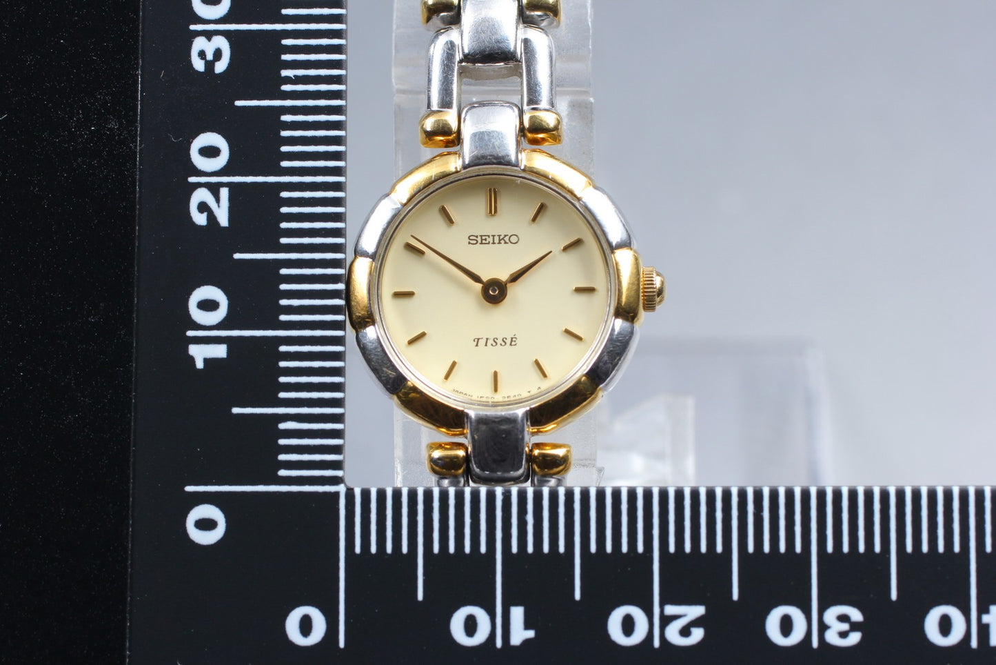 Vtg.1992 [N MINT] SEIKO TISSE 1F20-0K10 Gold Bracelet Quartz Ladies Watch JAPAN