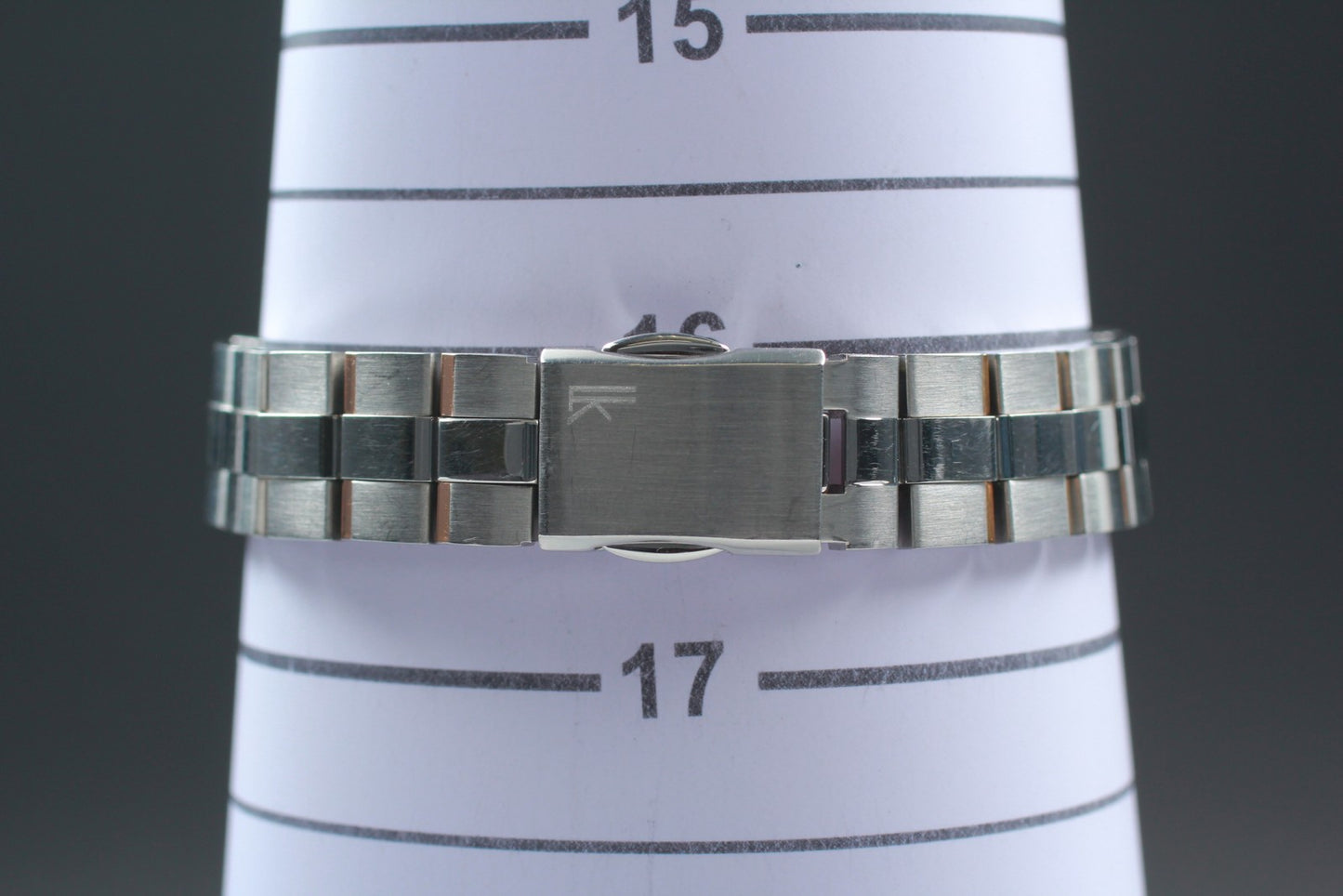 Vtg.1997 [N MINT] SEIKO LUKIA 1F21-0A20 21mm two tone Quartz Ladies Watch JAPAN