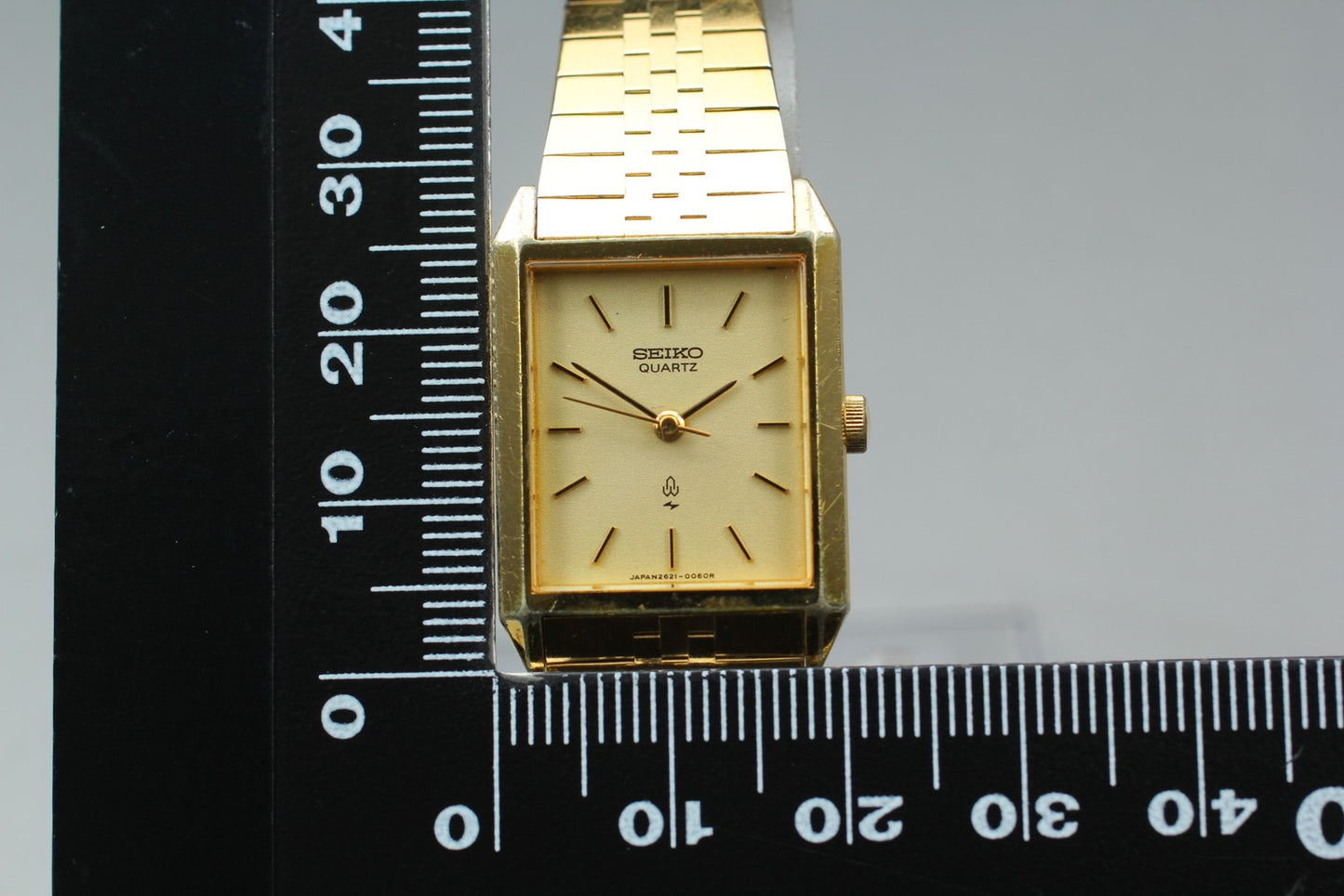 Vtg.1988 [Exc+5] SEIKO 2621-5050 Tank 20mm Gold Quartz Ladies Watch From JAPAN