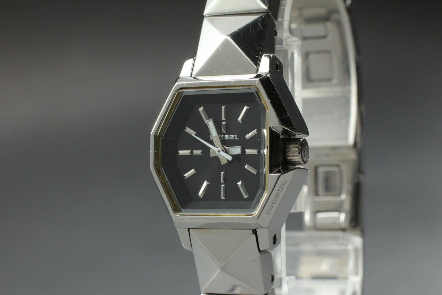 Vintage.[N MINT] DIESEL DZ-5228 Stud Embellished Watch Quartz Ladies From JAPAN