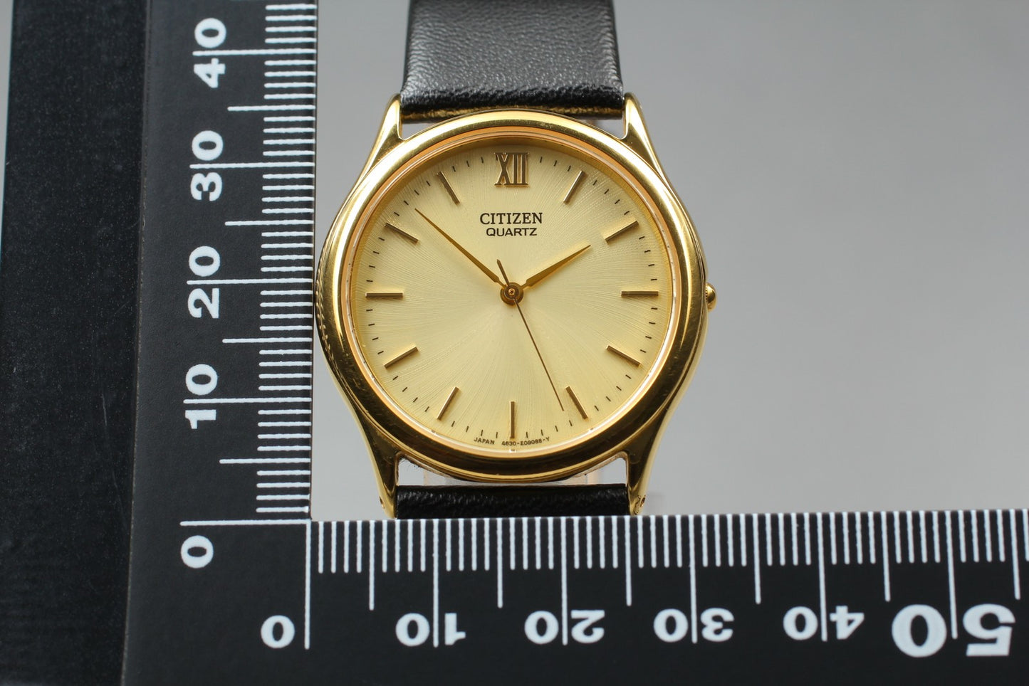 Vtg.1996 [N MINT] CITIZEN 4634-E68800 Roman Round Gold Quartz Men's Watch JAPAN