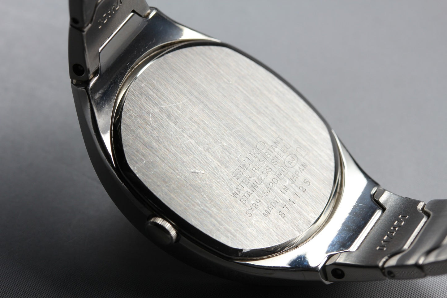 Vtg. 1998[N MINT] SEIKO LUKIA 5Y89-5A20 27.5mm Tonneau Quartz Ladies Watch JAPAN