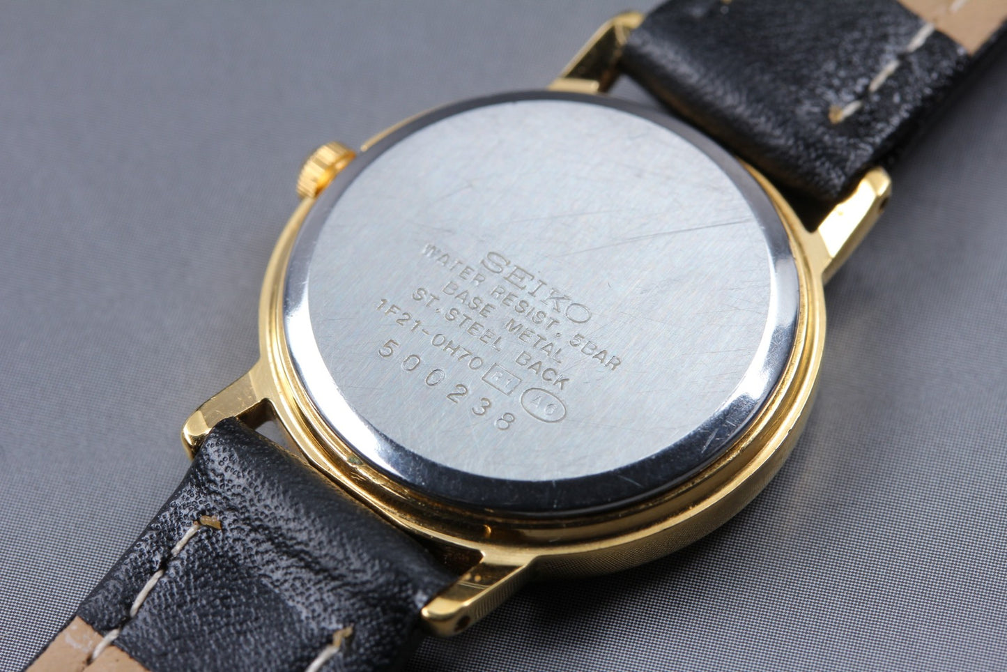 Vtg.1985[ N MINT ] SEIKO SPIRIT 1F21-0H70 23.5mm Gold Quartz Ladies Watch JAPAN
