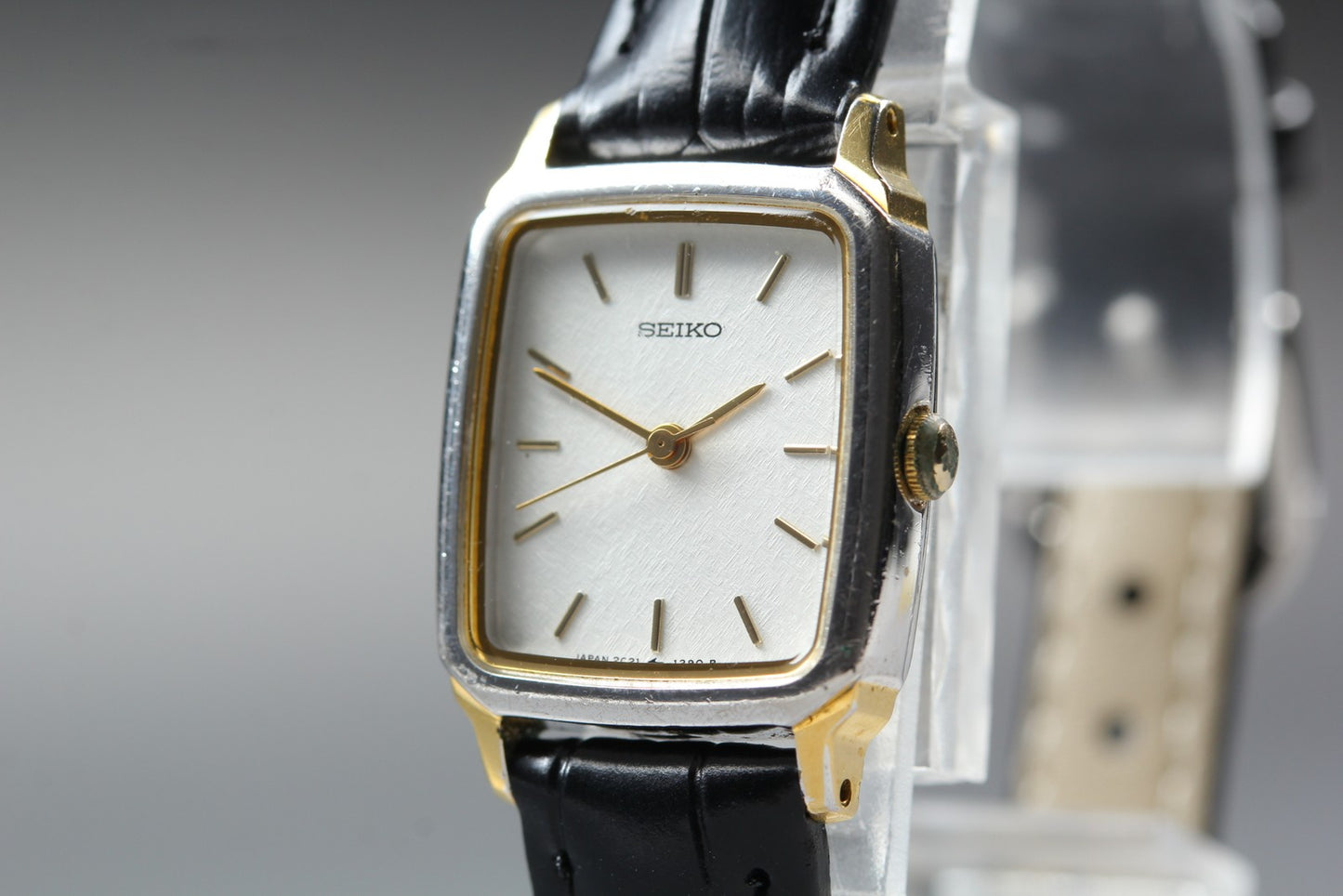 Vtg.1996  [N MINT] SEIKO 2C21-5540 Tank Silver 19.5mm Quartz Ladies Watch JAPAN