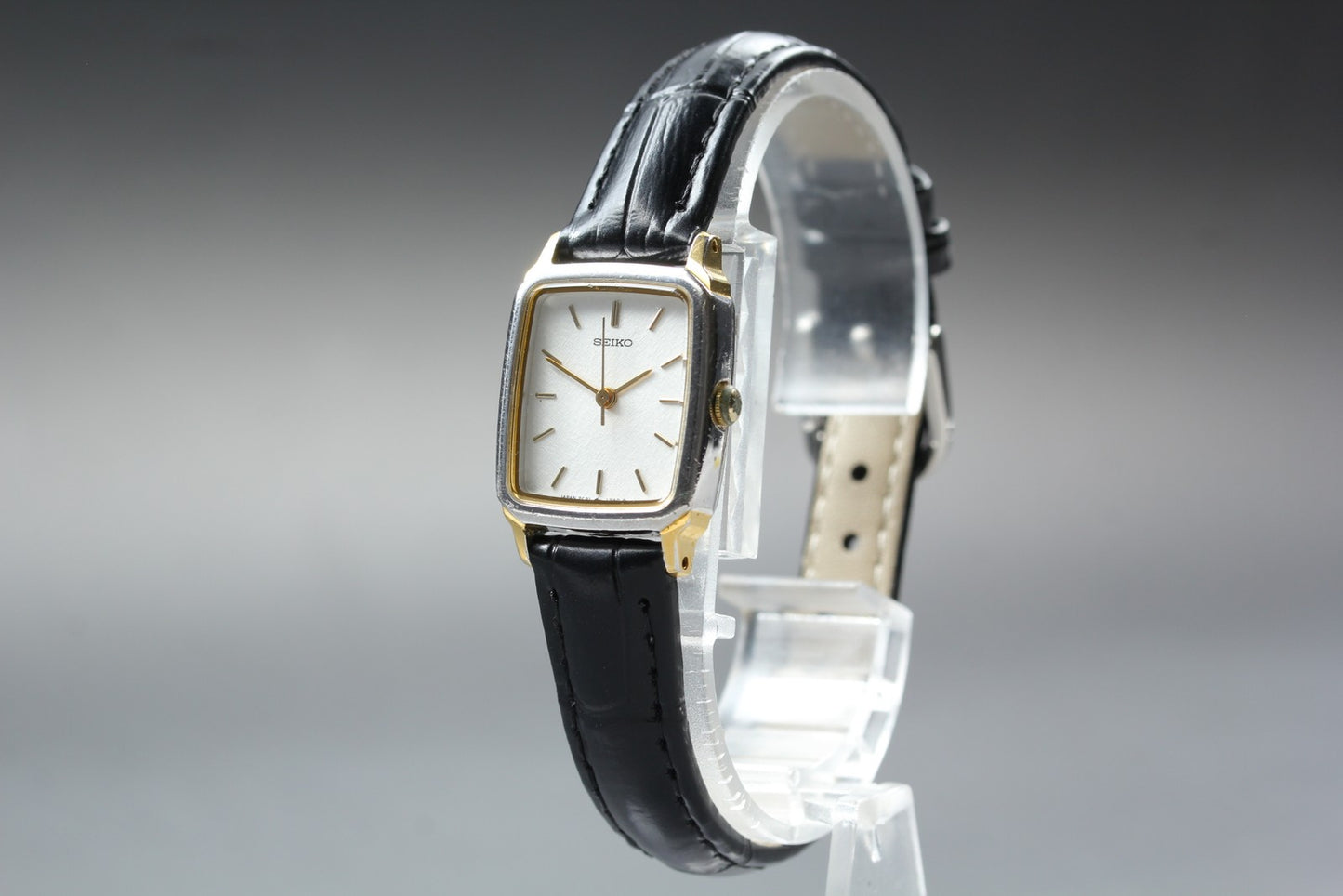 Vtg.1996  [N MINT] SEIKO 2C21-5540 Tank Silver 19.5mm Quartz Ladies Watch JAPAN