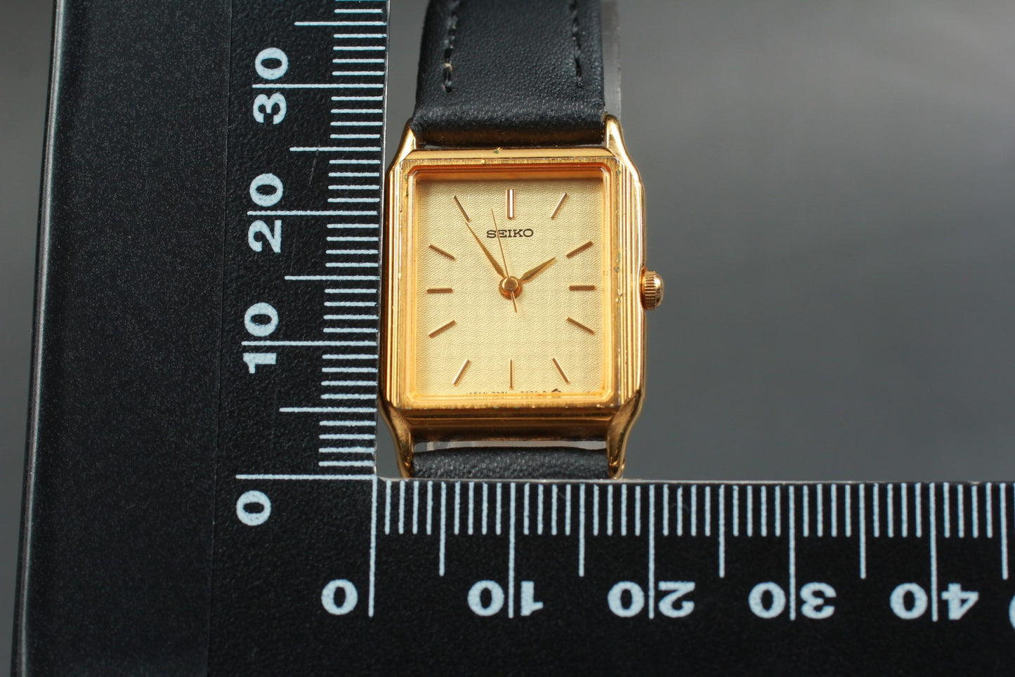 Vtg.1990 [N MINT ] SEIKO 7321-6280 Tank 20mm Gold Quartz Ladies Watch JAPAN