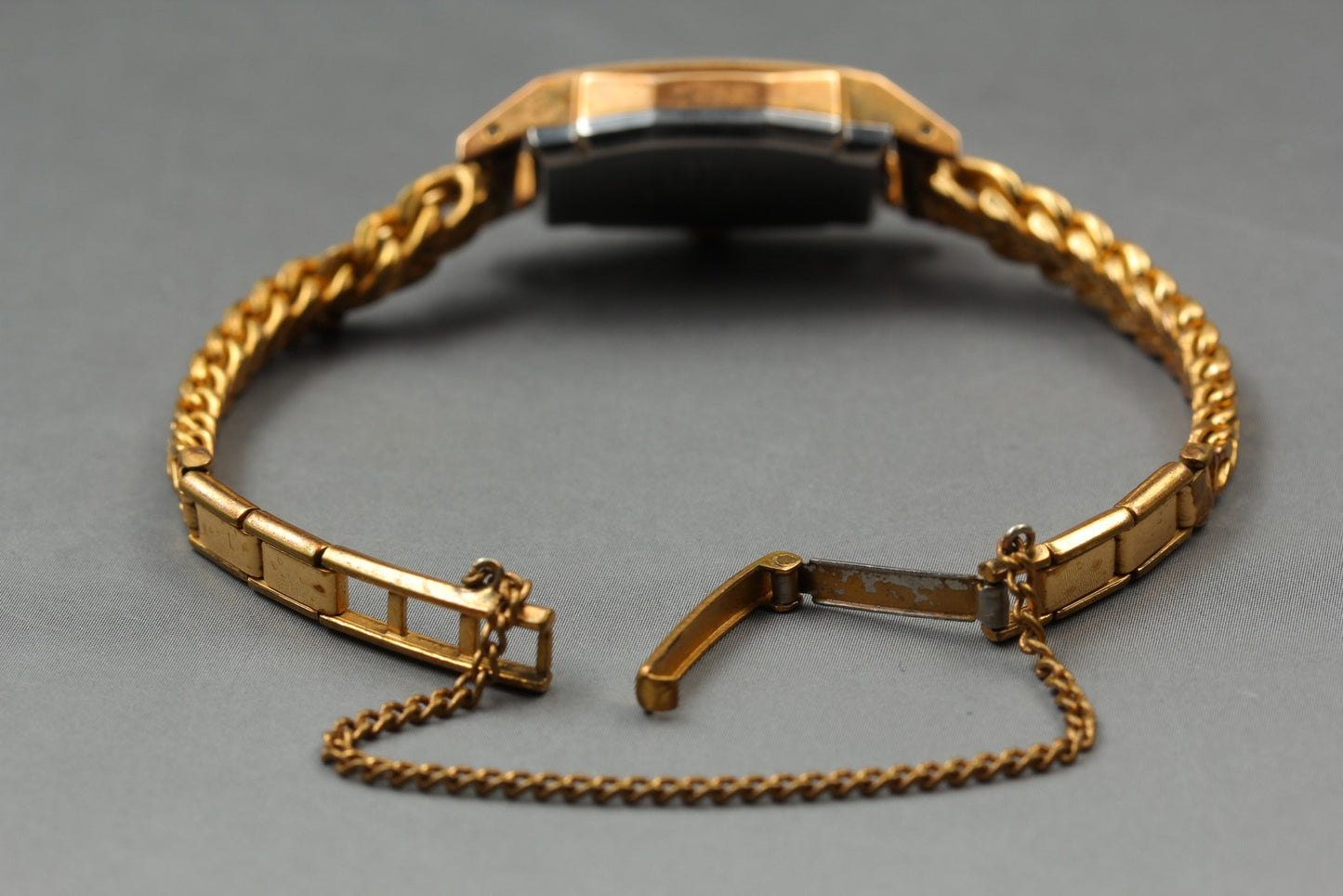 Vtg. [N MINT] SEIKO SOLAR 580 Tank  Bracelet Gold Manual Ladies Watch From JAPAN