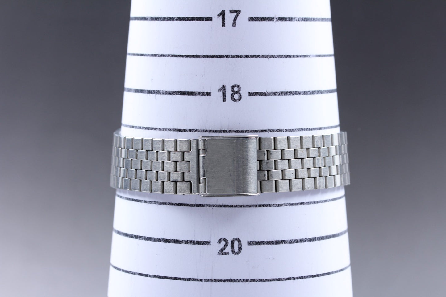 Vtg.1983 [N MINT] SEIKO 9020-5250 Bracelet Tank 26.5mm Quartz Men's Watch JAPAN