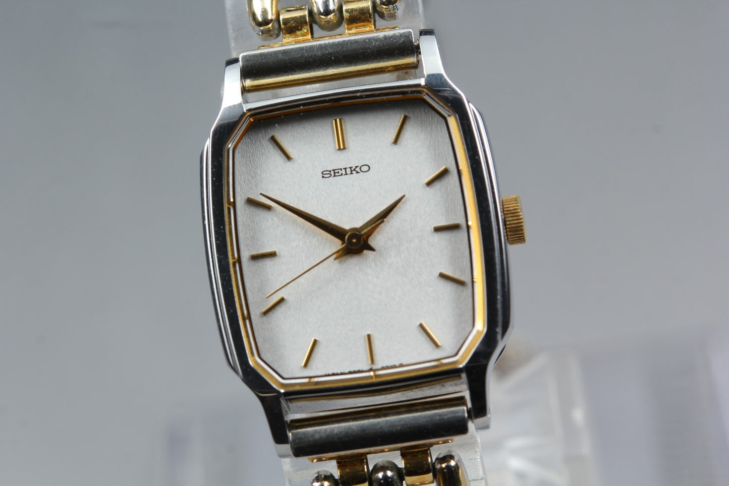 Vtg. 1999[N MINT] SEIKO 2P21-5360 Bracelet 20mm Silver Quartz Ladies Watch JAPAN