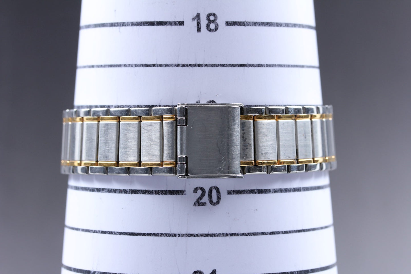 Vtg.1996 [Near MINT] SEIKO Spirit 7N01-6A70 33mm Silver Quartz Men's Watch JAPAN