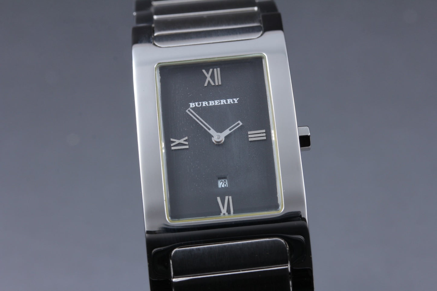 Vtg.[N MINT] BURBERRY 14000G Day Roman Tank Silver 24mm Quartz Men's Watch JAPAN