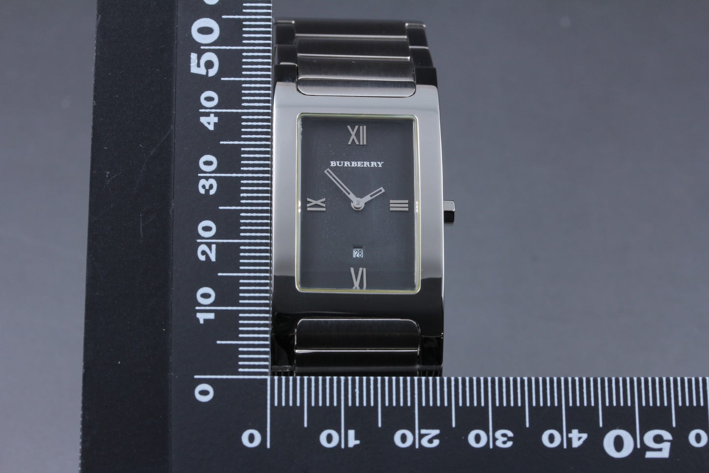 Vtg.[N MINT] BURBERRY 14000G Day Roman Tank Silver 24mm Quartz Men's Watch JAPAN