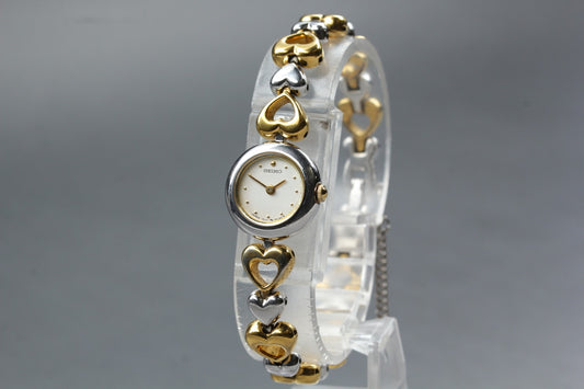 Vtg. [N MINT] SEIKO 1E20-0030 Bracelet Heart Silver Quartz Ladies Watch JAPAN