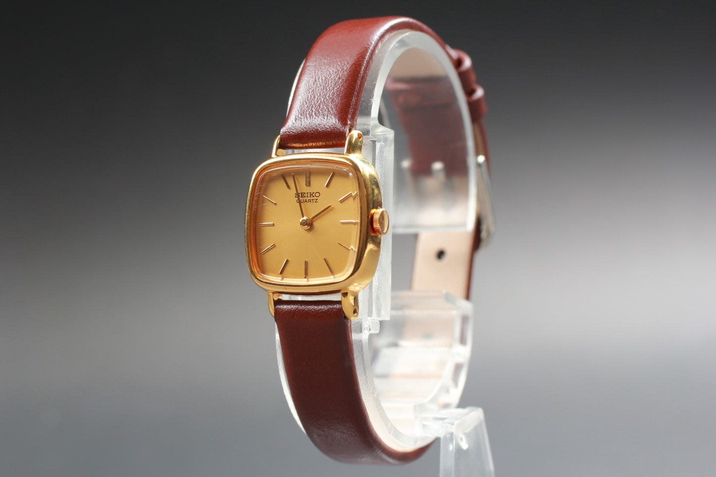 Vin.1994 [N MINT] SEIKO 2320-6930 Square 19mm Gold Quartz Ladies Watch JAPAN