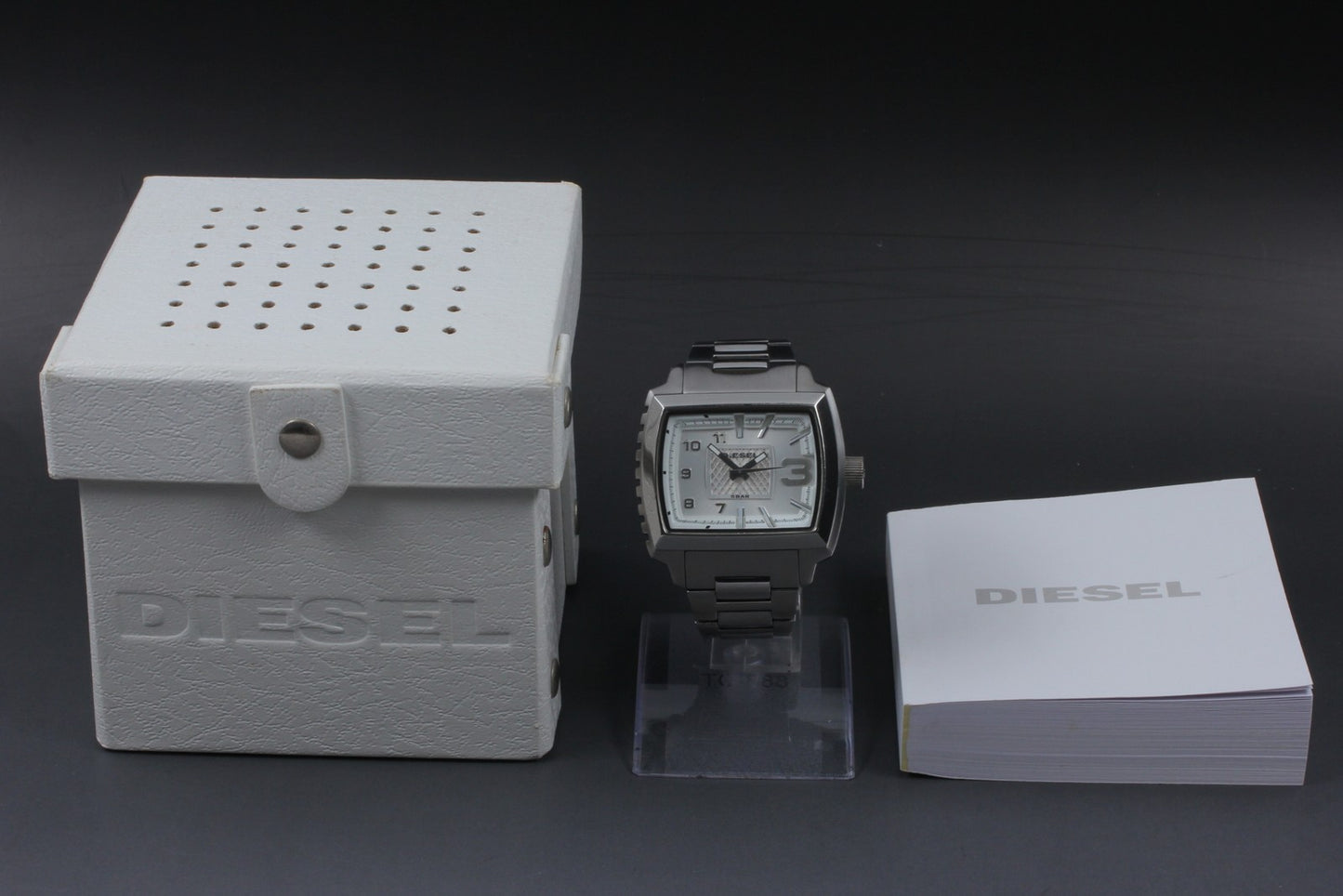 [Near MINT Fullset] DIESEL DZ-1366 Square 44mm Silver Quartz Men's Watch JAPAN