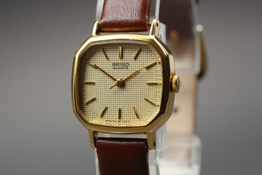 Vin.1991 [N MINT] SEIKO 1421-5060 Square Gold Quartz Ladies Watch From JAPAN