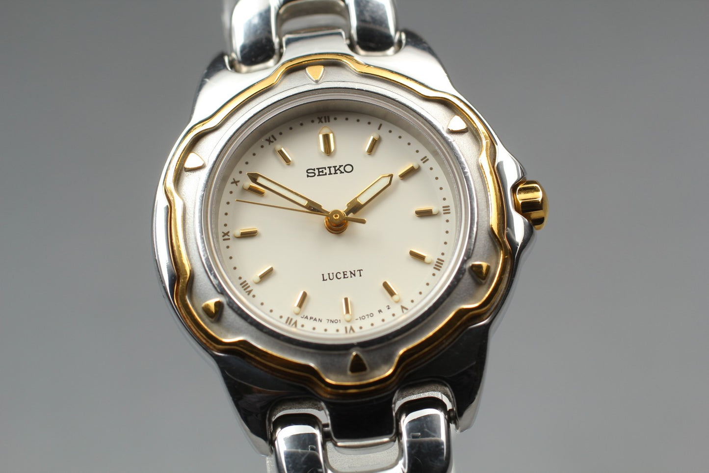 Vtg.1995 [N MINT] SEIKO LUCENT 7N01-6740 28mm Gold Quartz Men's Watch From JAPAN