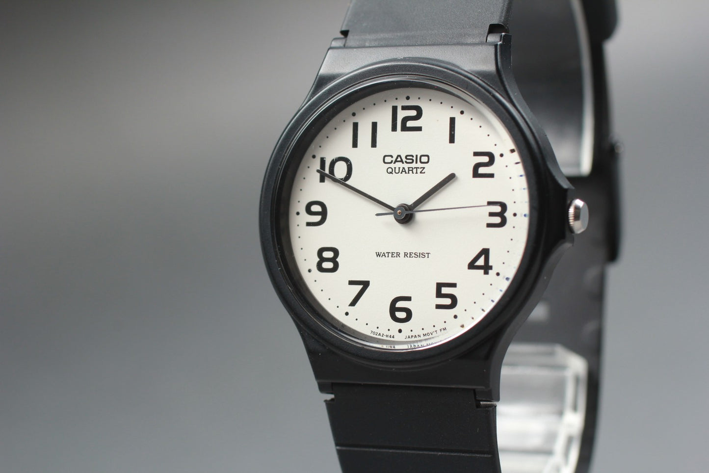 [N MINT] CASIO MQ-24-7B2LLJH Round 35mm Quartz Men's Watch From JAPAN