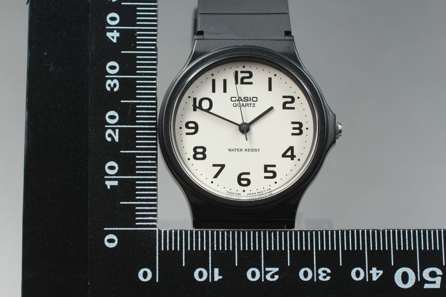 [N MINT] CASIO MQ-24-7B2LLJH Round 35mm Quartz Men's Watch From JAPAN