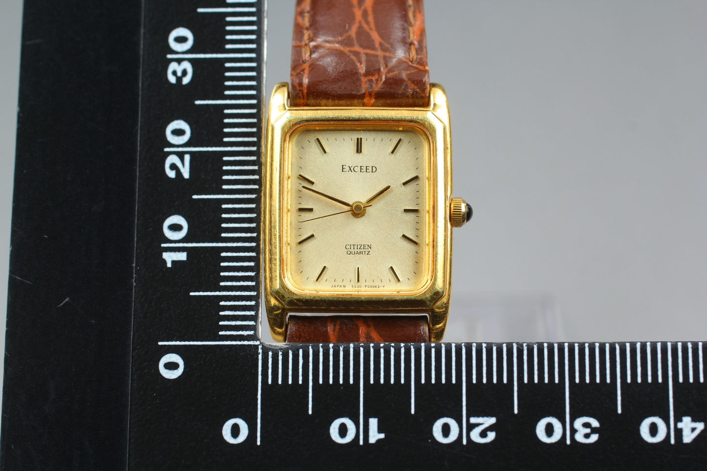 Vtg.1992 [N MINT] CITIZEN EXCEED 5437-F44506 Tank 19mm Quartz Ladies Watch JAPAN