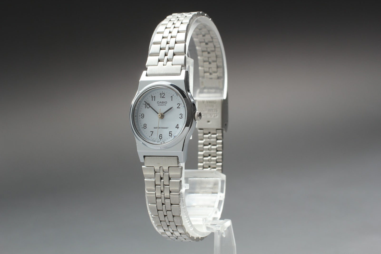 Vintage.[N MINT] CASIO LQ-333 Round 23mm White Quartz Ladies Watch From JAPAN