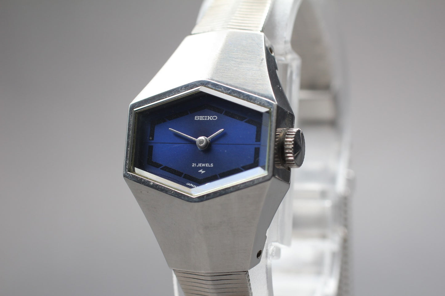 Vintage 1972 [Near MINT] Seiko 11-3570 Blue Hexagon 21J Manual Women Watch JAPAN