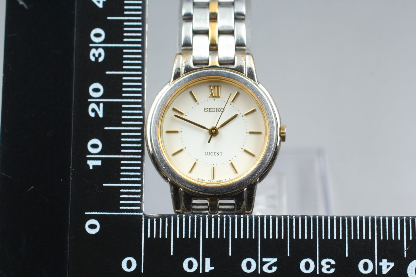 Vtg.1990 [N MINT] SEIKO LUCENT 1F21-0K70 Roman 23mm Quartz Ladies Watch JAPAN