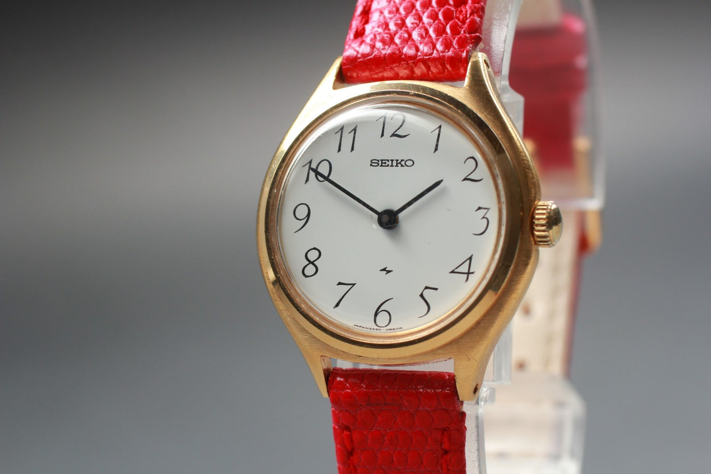 Vtg.1994 [N MINT] SEIKO 2220-0320  Round 26mm Pink Manual Ladies Watch JAPAN