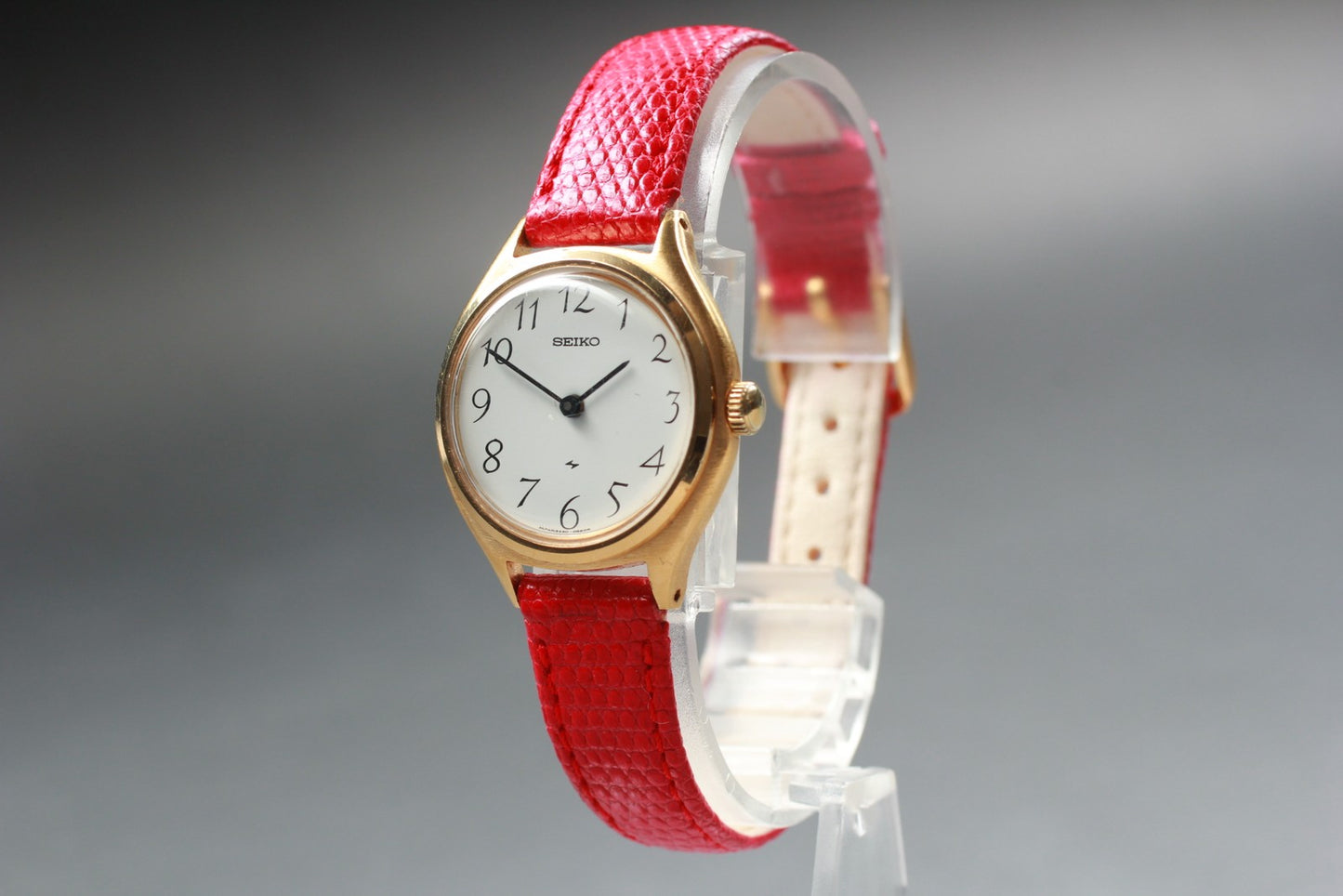 Vtg.1994 [N MINT] SEIKO 2220-0320  Round 26mm Pink Manual Ladies Watch JAPAN