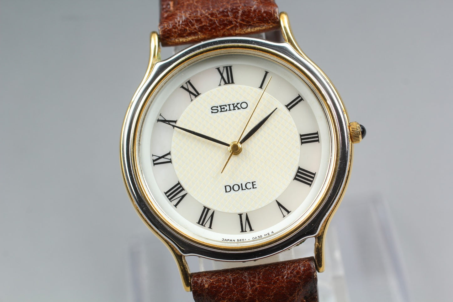 Vtg.1984 [N MINT] SEIKO DOLCE 5E61-0A20 Roman 32mm Quartz Men's Watch From JAPAN