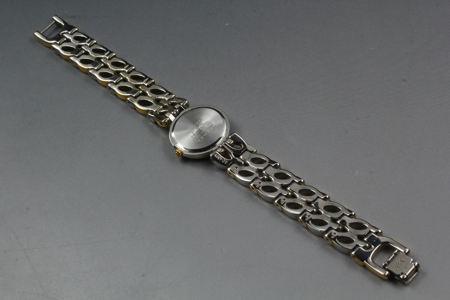Vtg.1990 [N MINT] SEIKO 1N00-1D90 Roman 20mm Bracelet Quartz Ladies Watch JAPAN