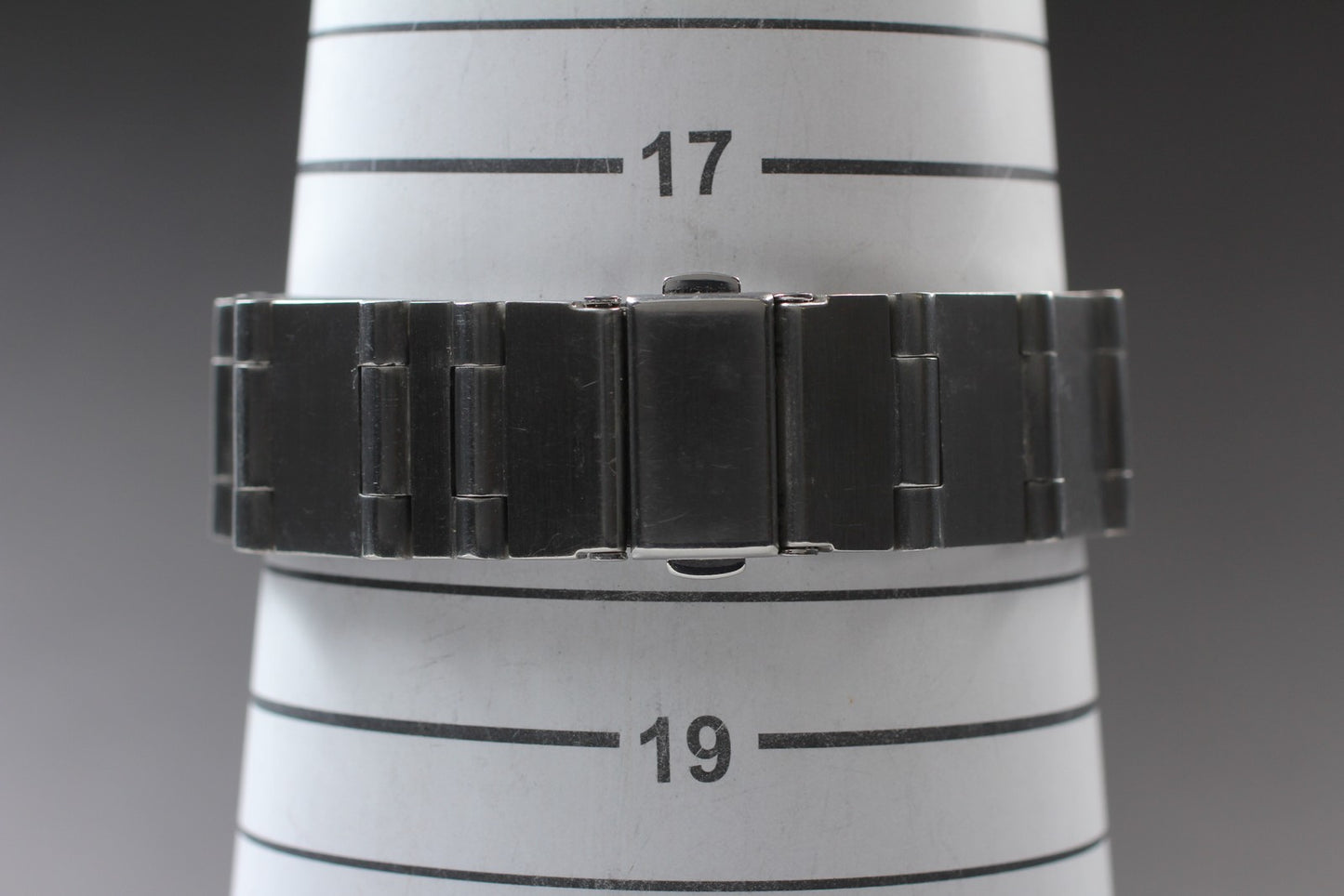[N MINT / New Batt] Paul Smith 6038-H24741 TA Gray Quartz Men's Watch From JAPAN