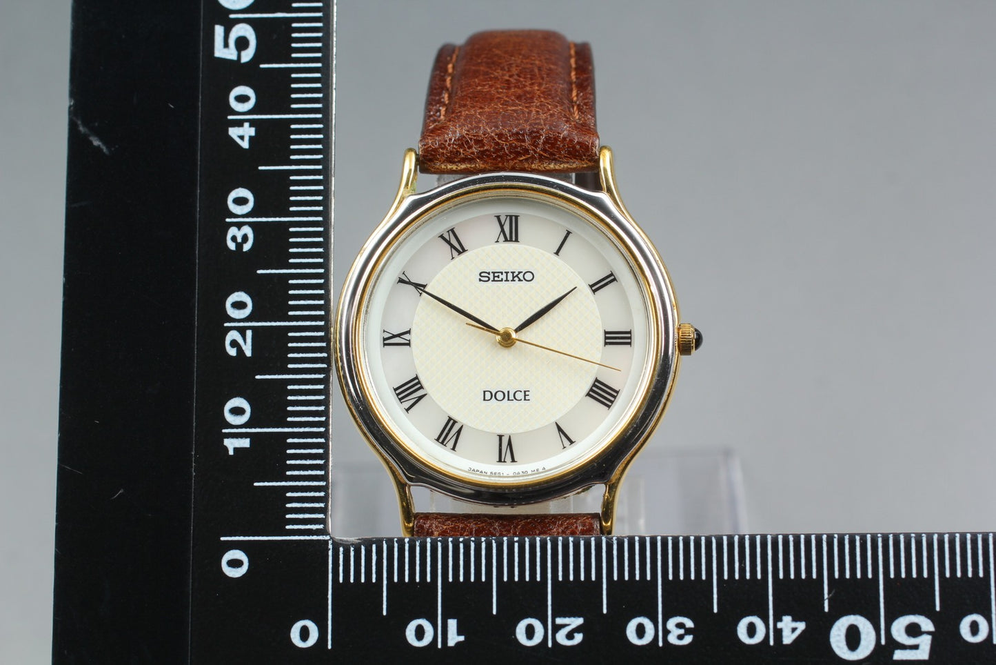 Vtg.1984 [N MINT] SEIKO DOLCE 5E61-0A20 Roman 32mm Quartz Men's Watch From JAPAN