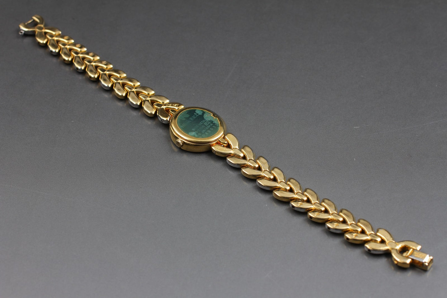 [Near MINT / New Batt] NINA RICCI 2P20-6190 Bracelet Quartz Ladies Watch JAPAN