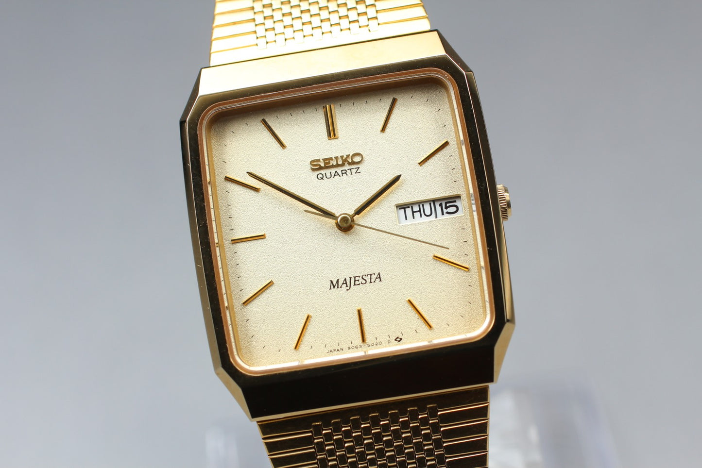 Vtg.1985[N MINT] SEIKO MAJESTA 9063-5020 Tank 29mm Gold Quartz Men's Watch JAPAN