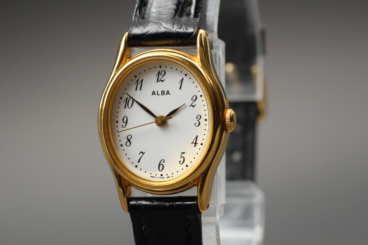 Vtg.1992[N MINT] SEIKO ALBA 1N01-5F90 Oval 19mm Quartz Ladies Watch From JAPAN