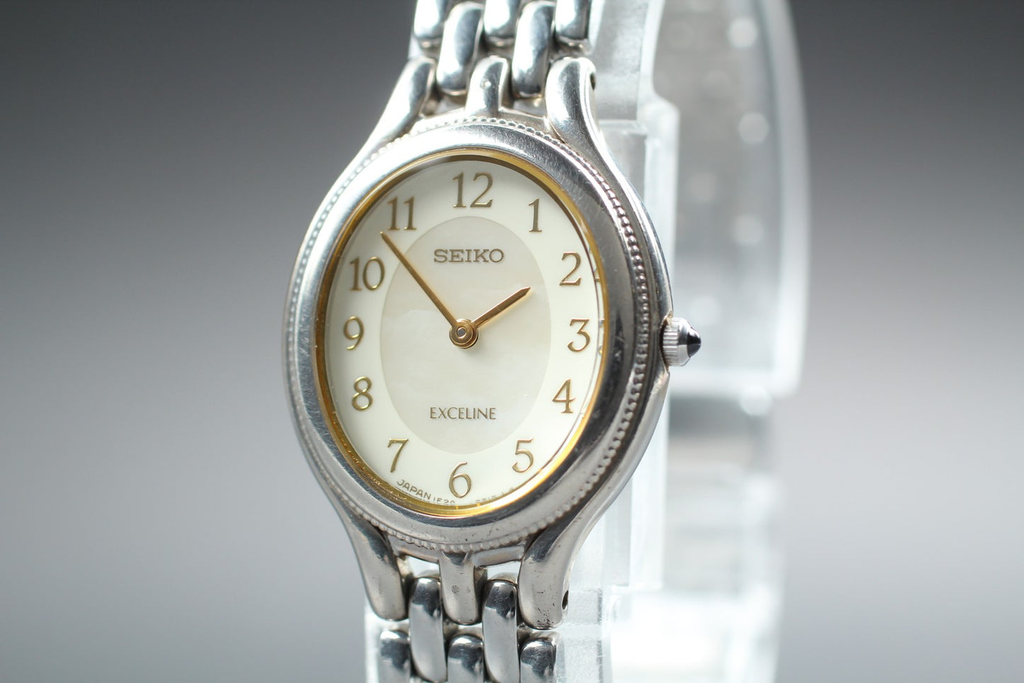 Vtg.1992 [N MINT] SEIKO EXCELINE 1F20-6H00 Oval 21mm Quartz Ladies Watch JAPAN