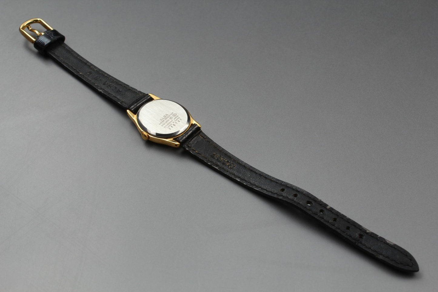 Vtg.1992[N MINT] SEIKO ALBA 1N01-5F90 Oval 19mm Quartz Ladies Watch From JAPAN