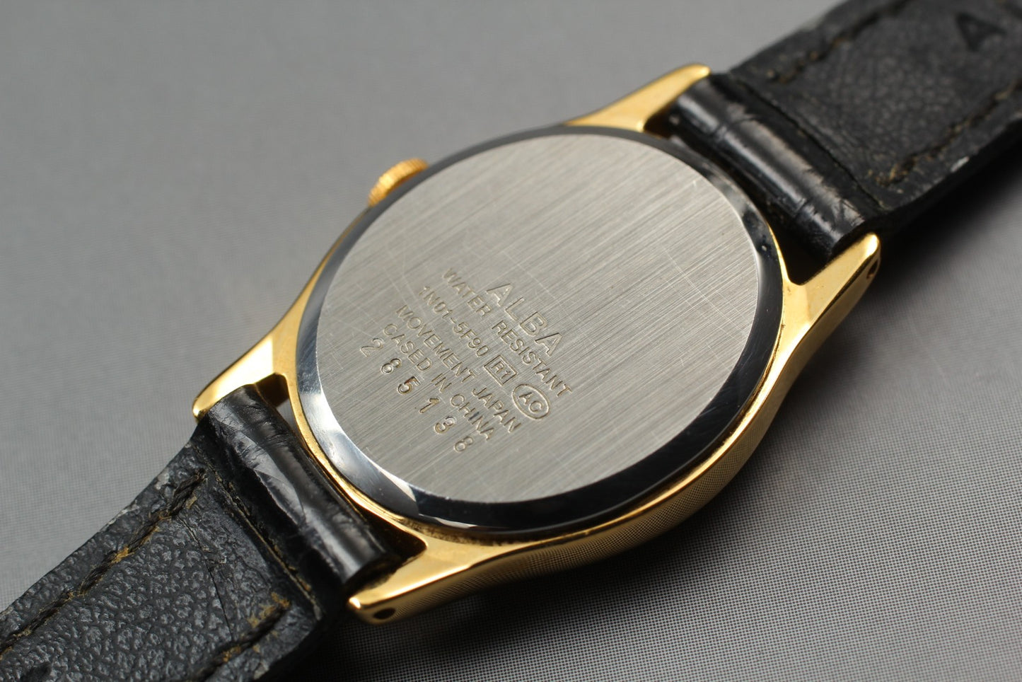 Vtg.1992[N MINT] SEIKO ALBA 1N01-5F90 Oval 19mm Quartz Ladies Watch From JAPAN