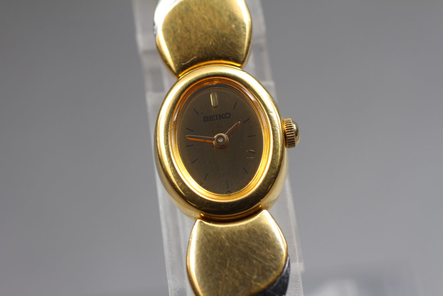 Vtg.1985 [Near MINT] SEIKO 1E20-5590 Gold Bracelet Quartz Ladies Watch JAPAN