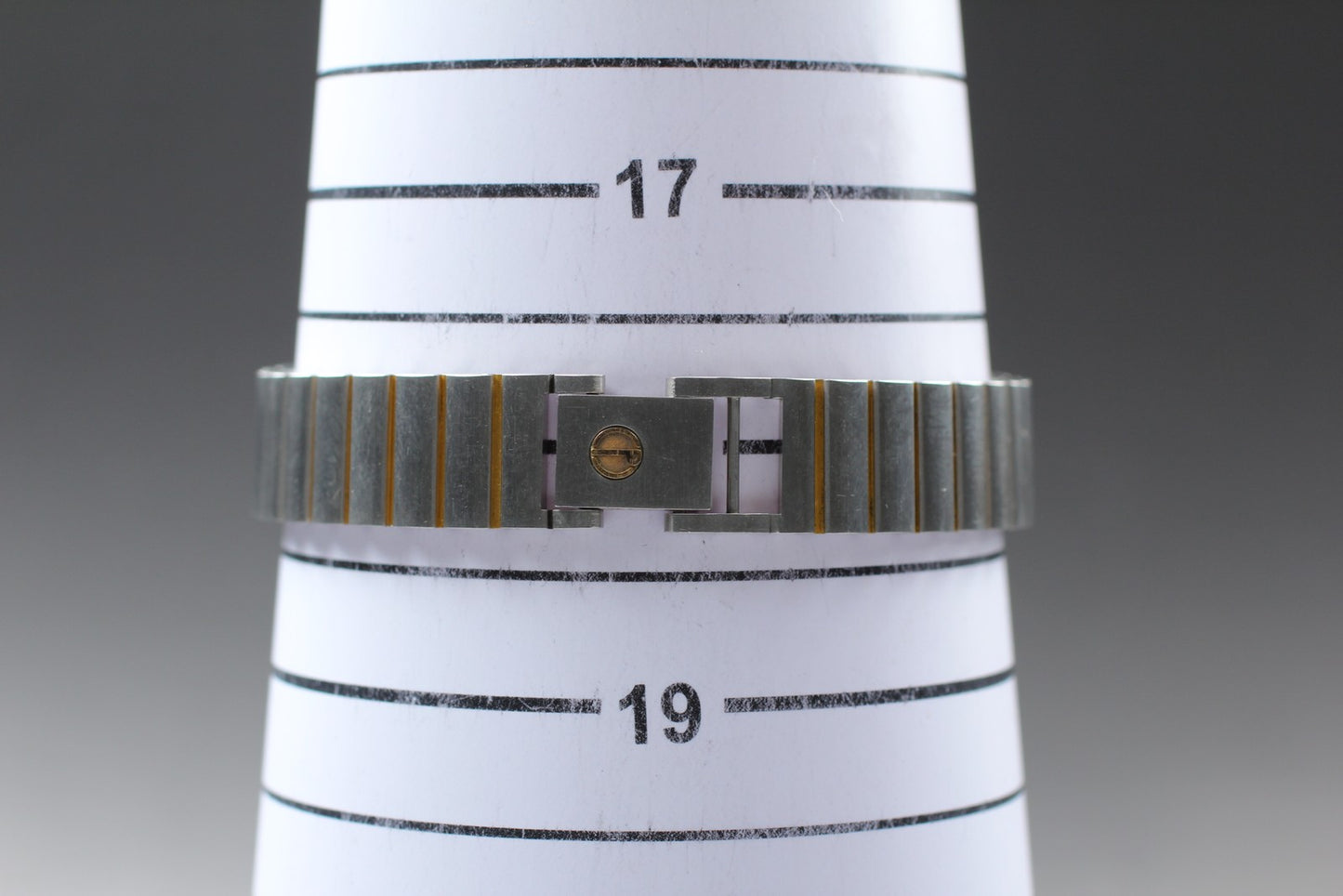 [N MINT] DUNHILL P00V 12P Diamond Round 33mm Bracelet Quartz Men's Watch JAPAN