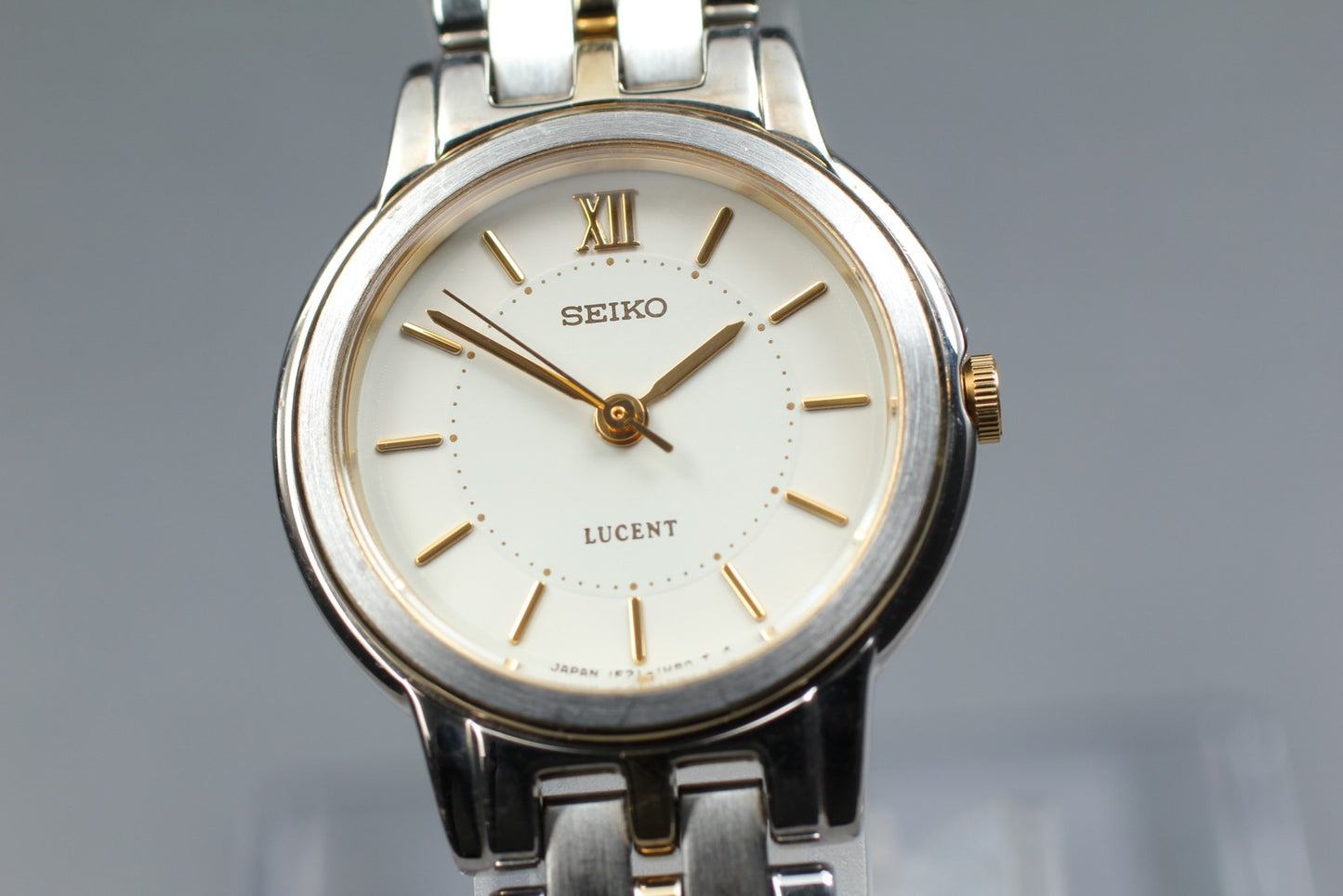 Vtg.1988[N MINT] SEIKO LUCENT 1F21-0K70 Roman Bracelet Quartz Ladies Watch JAPAN