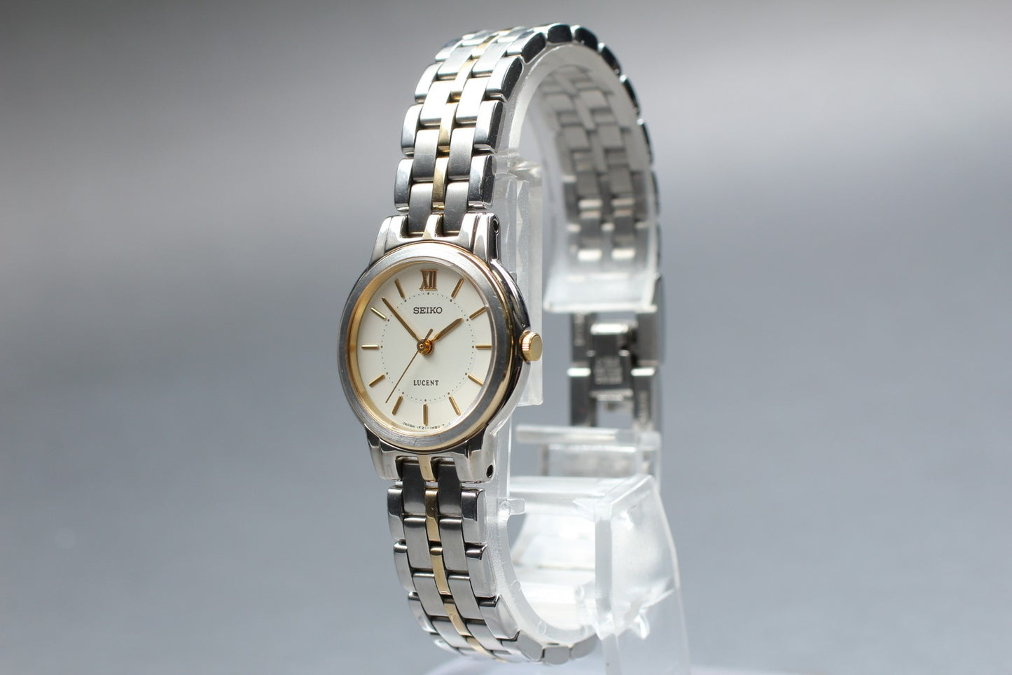 Vtg.1988[N MINT] SEIKO LUCENT 1F21-0K70 Roman Bracelet Quartz Ladies Watch JAPAN