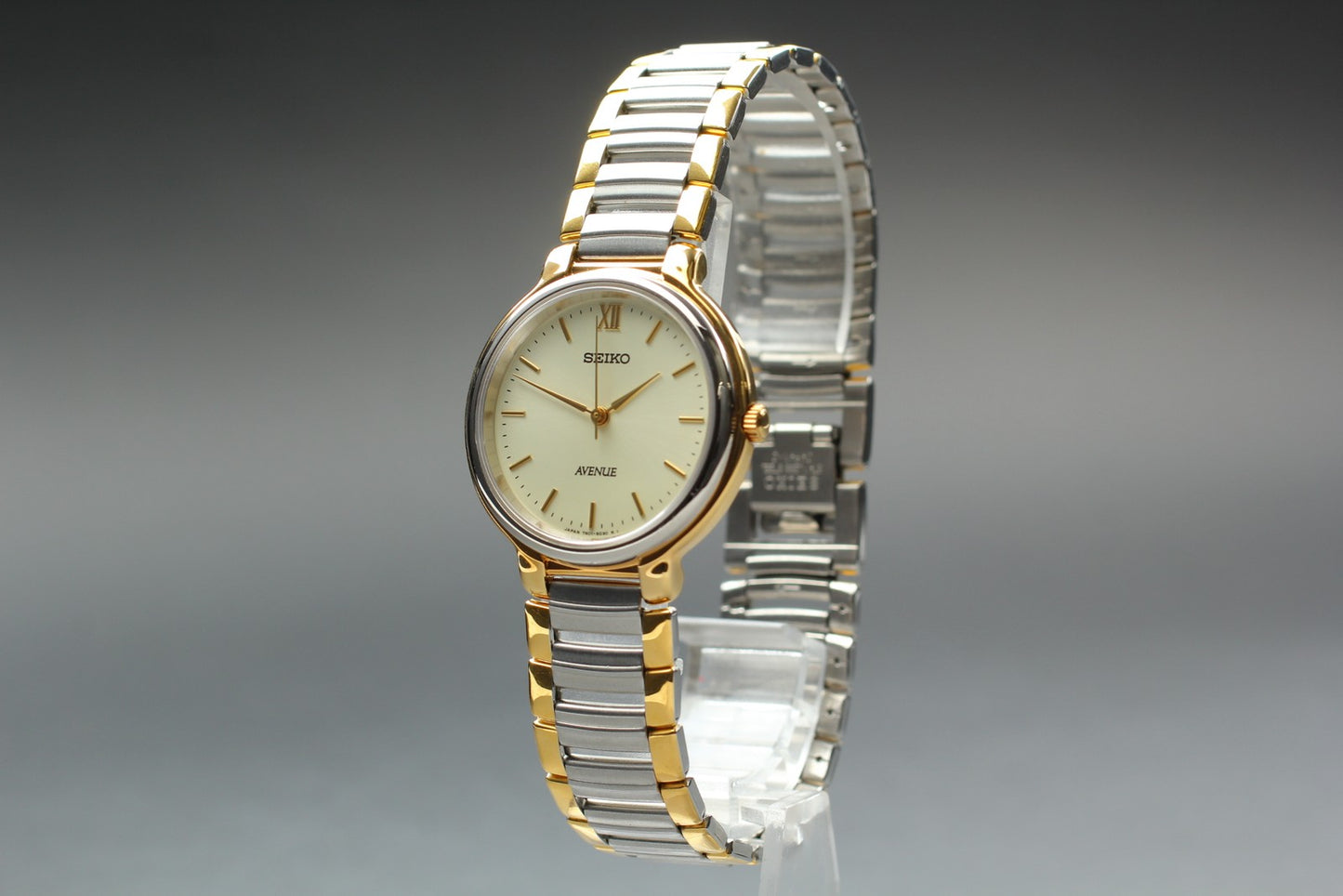 Vin.1994 [Near MINT] SEIKO AVENUE 7N01-6F50 Quartz Bracelet Men's Watch JAPAN