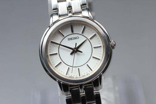 Vtg.1986 [N MINT] SEIKO 1N01-0AP0 23mm Bracelet Silver Quartz Ladies Watch JAPAN