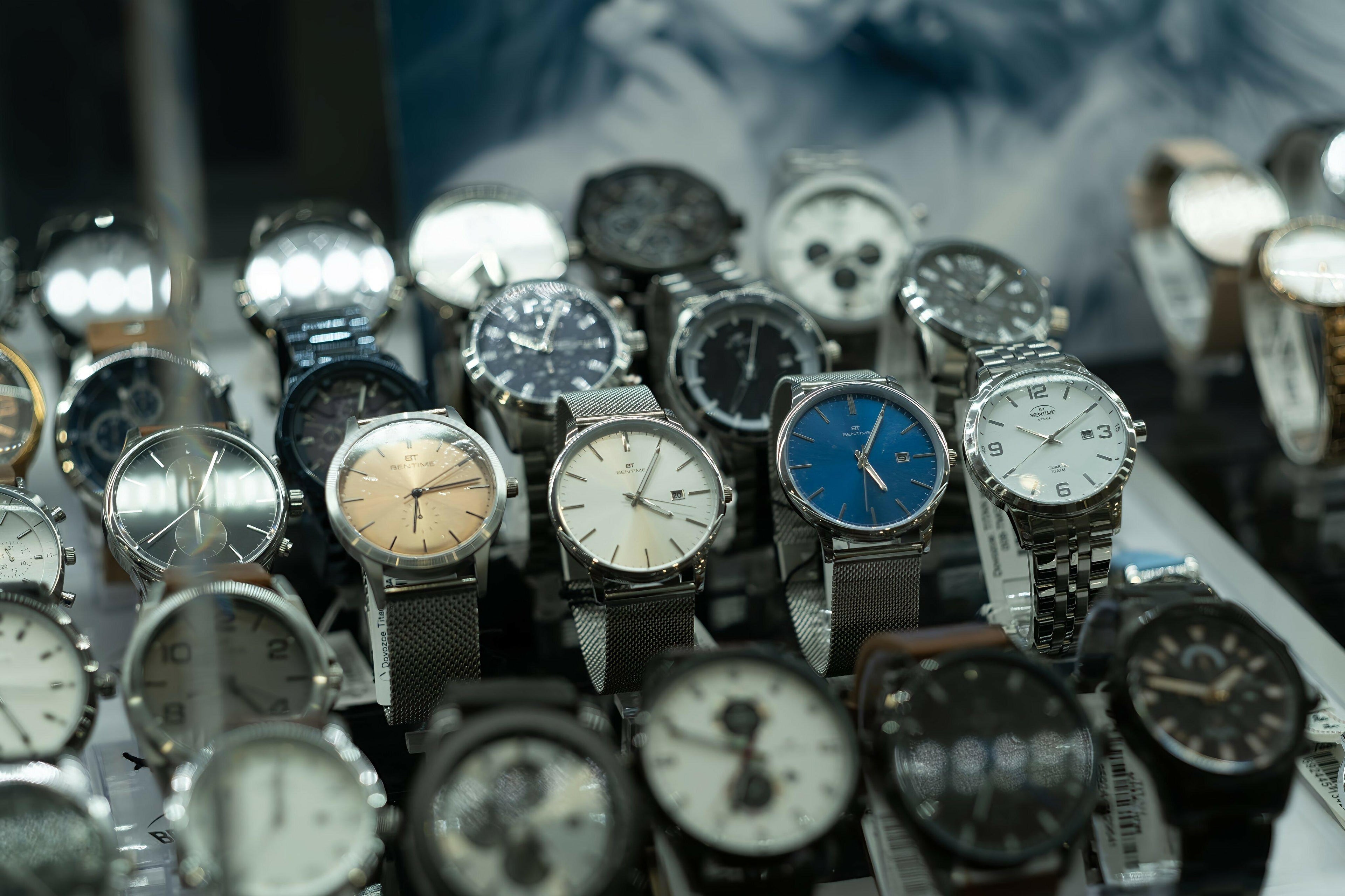 La.riberta | Online store for pre-owned Japanese-made watches | Selected models including Seiko, Casio, and Citizen